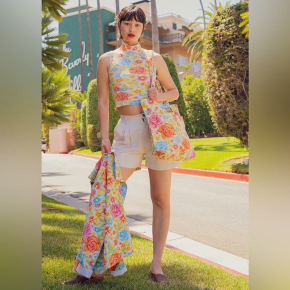 Big Bud Press Vintage Wallpaper Pantry Button-Up - Small - Picture 2 of 4